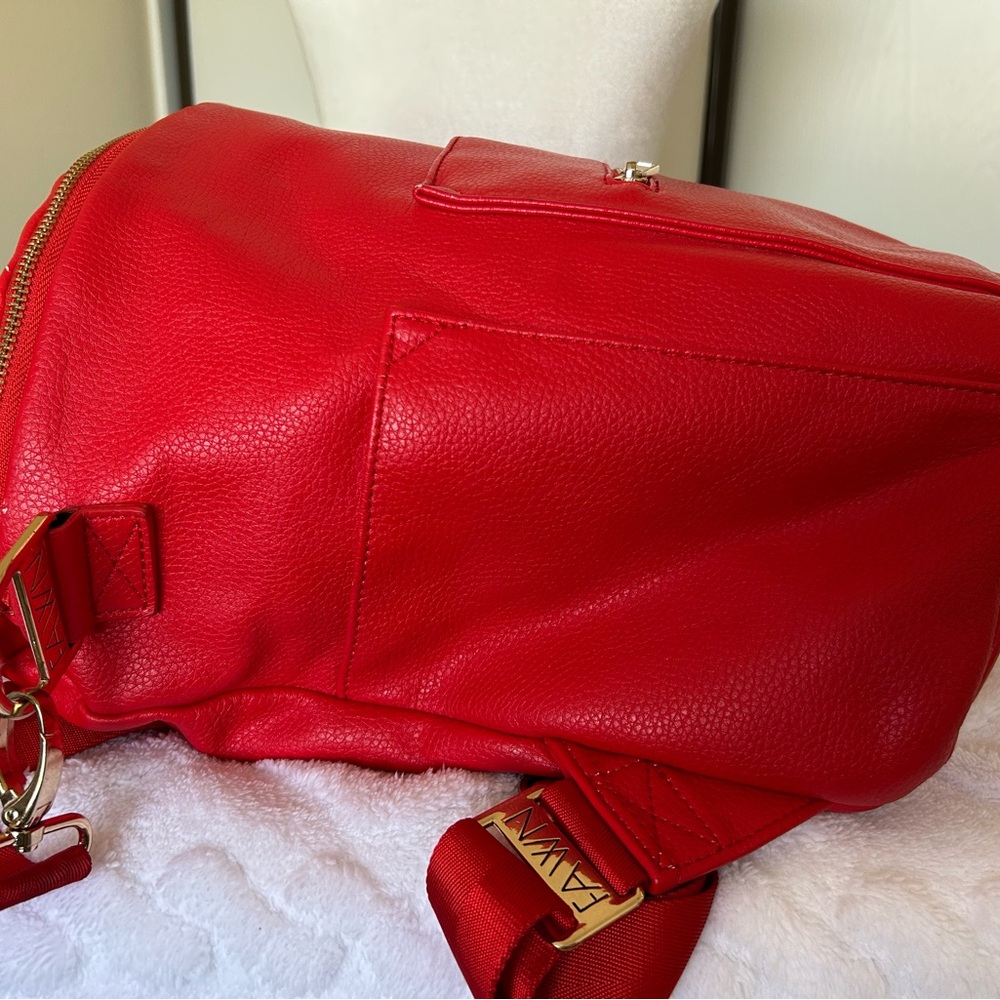 Fawn Design Red Baby Bag - Picture 3 of 11